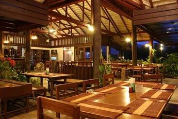 Hotelli Baan Krating Pai Resort Sha Plus