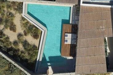 Bill & Coo Mykonos  The Leading Hotels Of The World