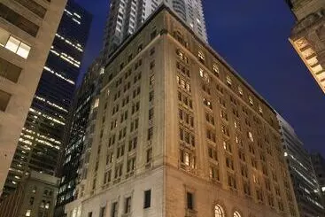 One King West Hotel And Residence