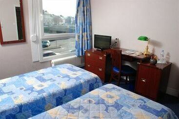 בית מלון כפרי Les Gens De Mer