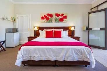 בית מלון כפרי Amber Guest Lodge