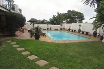 فندق Woodbridge Lodge