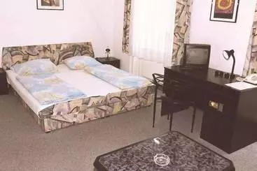 酒店 Riess City Rooms Self Check In