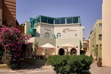 هتل Turtles Inn