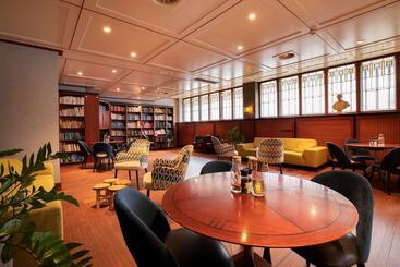 Flonk Hotel Groningen Centre, Bw Signature Collection