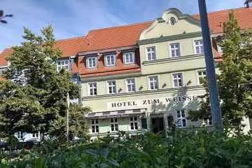 בית מלון כפרי Zum Weissen Ross