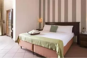 Otel Antico Borgo Di Sutri