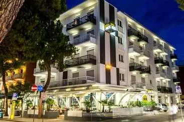 Hotel Regina Urban Beach