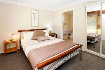 فندق Beaches Comfort Inn & Suites