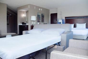 בית מלון כפרי Minneapolis Marriott West