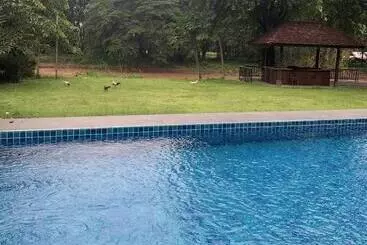 فندق Riverhouse The Teak House