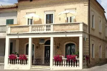 Pensione Relais Borgo Sul Mare Ospitalità Diffusa
