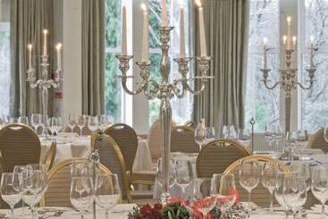 호텔 Macdonald Crutherland House