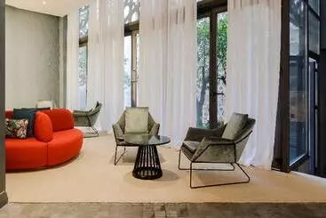 هتل Eme Catedral Mercer