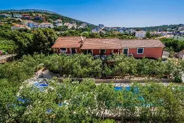 ホテル Villa Rustica Dalmatia Apartments