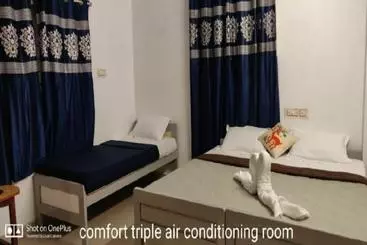 Pension  Ld Home Stay & Residency Mahabs