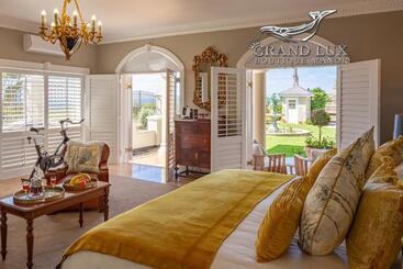 בית מלון כפרי Grand Lux Boutique Manor