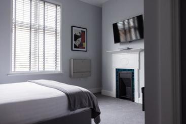 Hotel The Kingston 1