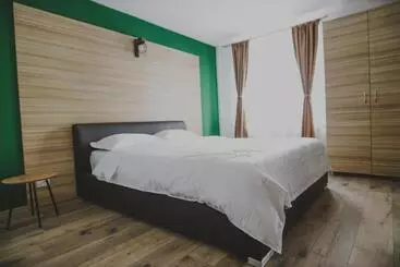 Pension  Altitude Guest House Ranca