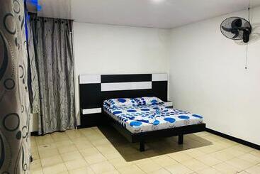 בית מלון כפרי Gavan Plaza