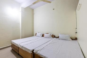 Hôtel Spot On 42385 Purushottam Yatri Grah