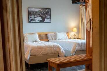 Otel Arrayan Lake View Mountain Lodge & Casa De Te Arrayan