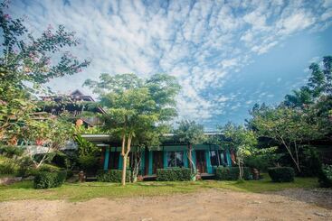 Hotel Baan Suan Hill Resort