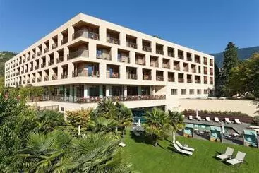Отель Therme Meran Terme Merano