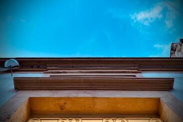 تختخواب و صبحانه Paolanna Luxury Rooms