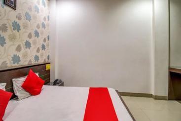 Hotel Oyo 78174 Neelkanth