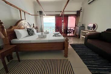 호텔 Zenobia Beach Resort