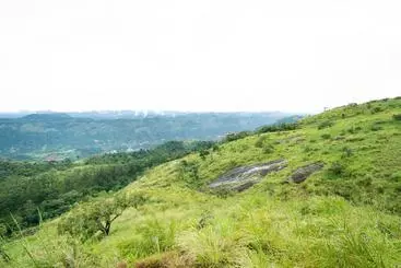 پانسیون Oyo 77945 Soorya Village