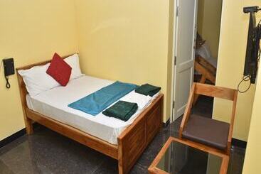 Hotell Kaala Bairav Grand Annex1