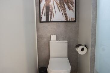 בית מלון כפרי Amaka Ocean Living Lodge