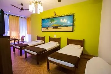 Pension Darryl Ribeiro S 2bhk & 3bhk Apartment In A Villa