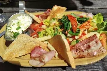 Pension A Restaurant Vesna   české švýcarsko