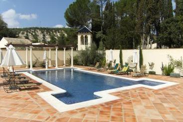 کلبه Cortijo La Prensa