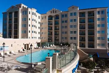 Hotelli Club Wyndham Oceanside Pier Resort