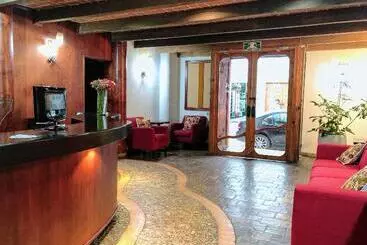 酒店 Plaza Magnolias