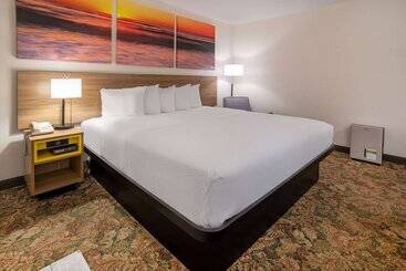 Hotel Carolina A Days Inn By Wyndham