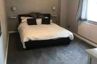 Отель The Cherry Tree Inn