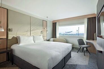 فندق Hyatt Place London Heathrow Airport