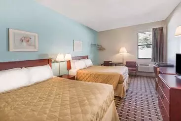 Hotelli Super 8 By Wyndham Knoxville Downtown Area