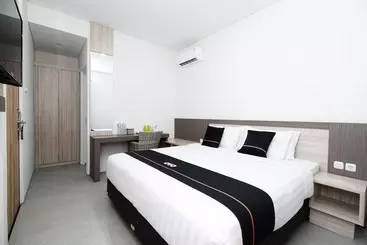 Hotell Jebres House Syariah By Oyo Rooms