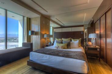 هتل Aliante Casino &