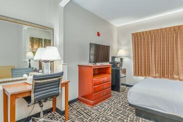 فندق Days Inn By Wyndham Coliseum Montgomery Al