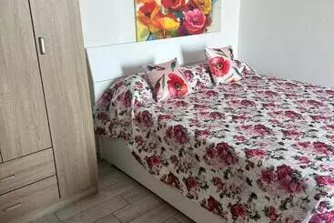Hotel Agriturismo Un Mare Di Fiori