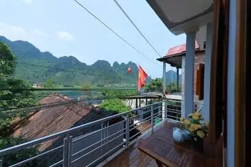 هتل Green Riverside Cosy Home 2