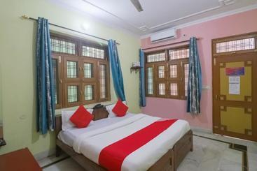 فندق Oyo 78894 Divyanta Inn