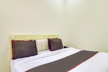 فندق Fabexpress Thee City